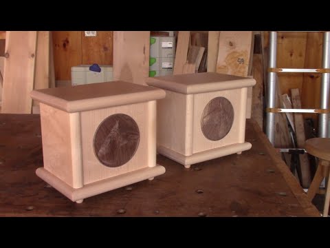 The Woodpecker Ep 270 - Cremation urns with horses medallions