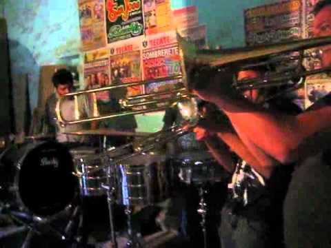 Que Buena Peda-Banda Los Buchis(17-06-2011).flv