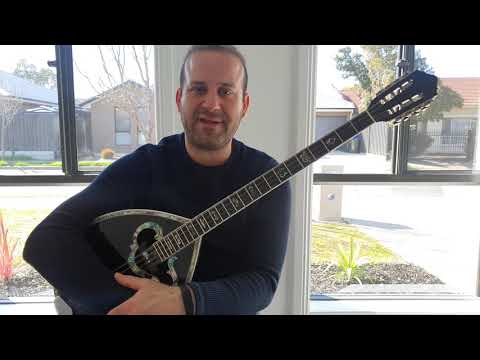 Κανείς εδώ δεν τραγουδά - Kanis edo den tragouda