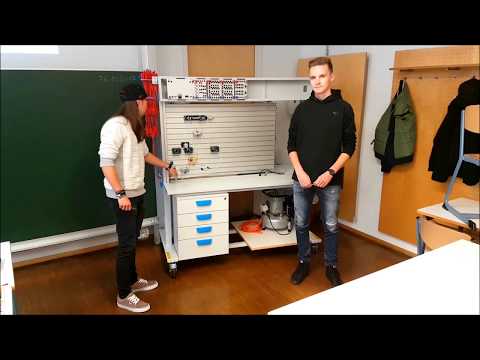 Schüler als Lehrer - Aufbau der Pneumatikanlage