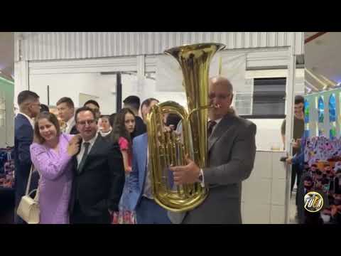 CCB MARCÃO DE CABREÚVA TOCANDO TUBA APÓS ENSAIO E POVO DE DEUS CANTA JUNTO
