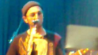 Zeca Baleiro canta "Bandeira" - Juiz de Fora - MG - 06/03/2009