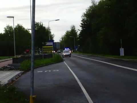 Politie Burgum met een prio 1 onderweg naar een aanrijding