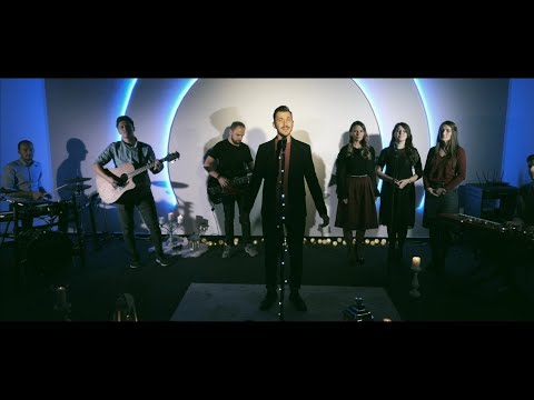 Otto Pascal - S-a nascut Mesia | Un Rege [Official Video]