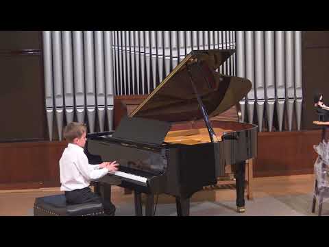 Tadeáš Hnízda klavír - Třídní koncert Jany Polkové