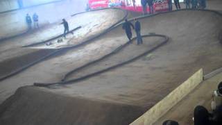 preview picture of video 'Tillsonburg Indoor Offroad Shootout 2011 Nitro Buggy C Main'