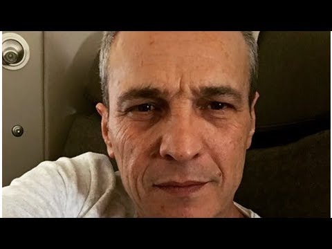 David Summers se ha separado y ha rehecho su vida junto a una joven profesora