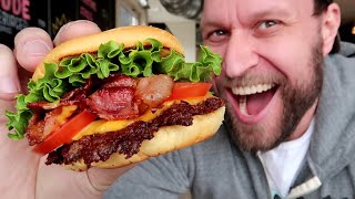 One of the BEST Smash Burgers I've Ever Had! | SKIP IT or EAT IT