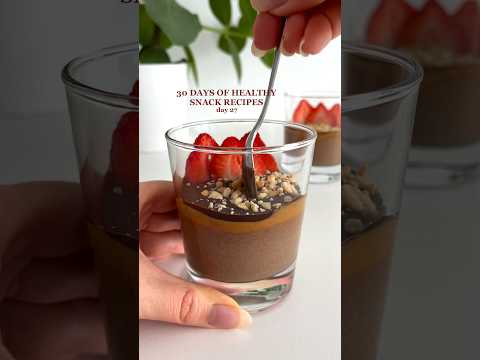 Healthy Chocolate Pudding with Magic Shell😍 #healthyrecipes #easyrecipes #healthysnacks