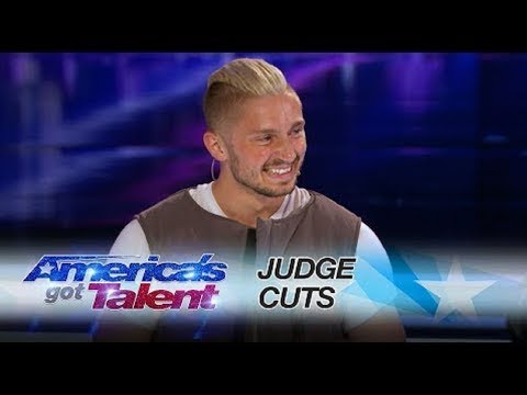 Tom London: Tech Savvy Magician Goes Around The World With Magic Trick-America Got Talent 2017:REACT