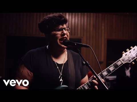 Alabama Shakes - Don't Wanna Fight (Official Video - Live from Capitol Studio A) thumnail