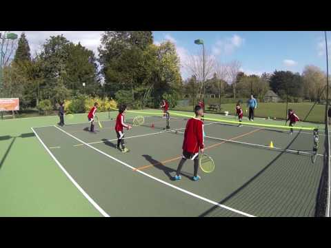 Games to play with large tennis groups - Bump