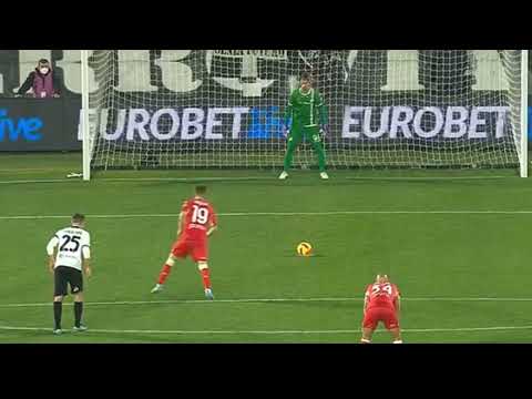 Krzysztof Piątek - przestrzelił rzut karny vs Spezia (14.02.2022)