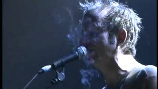 Los Enemigos - Por la sombra (Hasta el Lunes - Directo 2002)