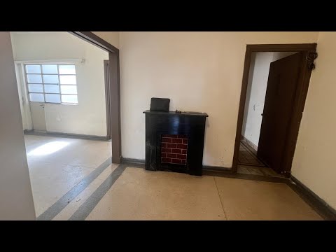 Video de YouTube - Casa en Venta de 2 dormitorios con  Patio en Centro, Montevideo