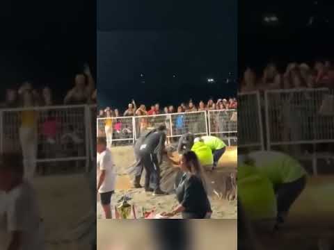 "Cayó mal": Graban violenta caída en competencia nocturna de "guatazos" en Mejillones