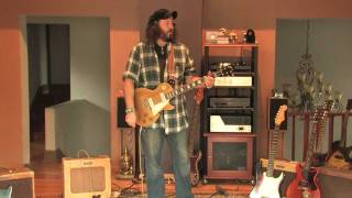 Video thumbnail for Fender  1950s Tweed Deluxe amplifiers by MountainCatGuitars