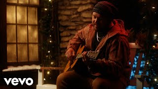 Mitchell Tenpenny - Don&#39;t Hang the Mistletoe (Official Video)