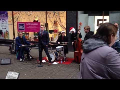 Alex Graham and The Concords @ Victoria Quarter, Leeds