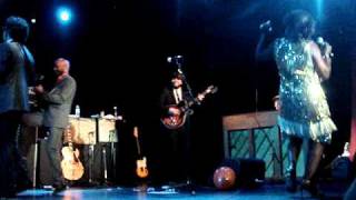Better Things - Sharon Jones &amp; the Dap-Kings NYE 2010