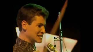 Swingers - One Track Mind (live-ish)