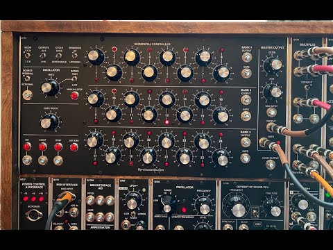 "Elliot" goes "blip blip" - Q119 sequencer DotCom sequence into Corsynth C105 LO-FI MKII.