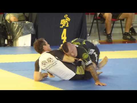 Richard Martin vs Mariusz Linke - IBJJF European Open No-Gi 2013 - Black Senior 2 - Open
