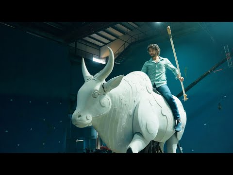 Mahesh Babu Intro - Behind The Scenes | #GlobeTrotter Event | Varanasi | SS Rajamouli — Varanasi