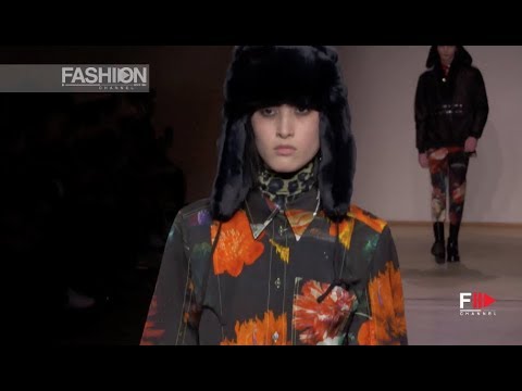 PAUL SMITH Women's Pre-Collection Fall 2019 2020 Paris - Fashion Channel