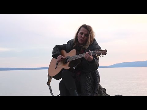 Elis Lovric - Merika (on the rocks)