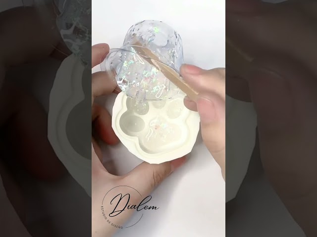Vídeo relacionado con AUTOZOCO Llavero Doraemon silicona, Goma, Llavero de Figura de Doraemon, dibujo animado, 6 cm, Silicona