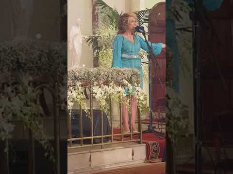 "إليكِ الورد يا مريم" ترنيم الأستاذة شانتال عقل Me Chantal Akl