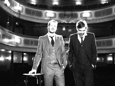 Knochen und Fleisch Nils Koppruch und Gisbert zu Knyphausen