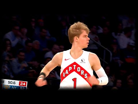 Gradey Dick knocks down Back to Back Triples