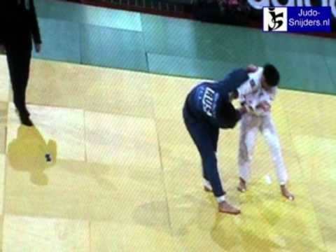 Judo 2009 Paris: Makhmadov (RUS) - Ono (JPN) [-90kg].