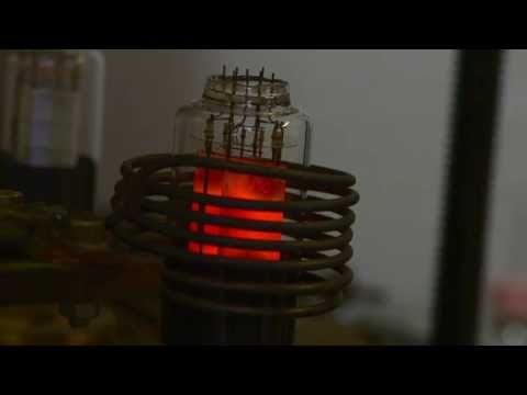 Making of a vacuum tube, Part 2 : induction heating / outgassing