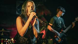Video I love rock n roll - zpěv Daniela Ulrichová a kapela MemoryX