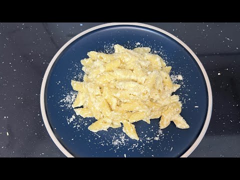 Video thumbnail: Drekë e Shpejtë pa Mish – Makarona me Gjizë dhe Gjalpë