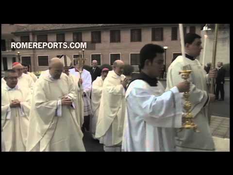 Francisco lavará los pies de ancianos y discapacitados