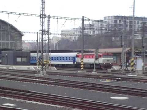 749 006, 749 011, 749 121 - sestřih obratů - Praha Hl.Nádraží - 26.3.2011.