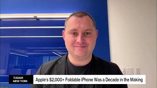 Apple to Unveil First Foldable Phone