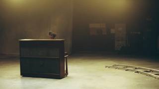 Sampha - No One Knows Me (Like The Piano) video