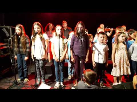 Bugale Skol Diwan Pondi avec Loened Fall - gavotte pourlet