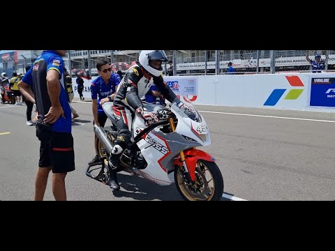 MANTAP JOS M FADLI COMEBACK BALAPAN R25 LANGSUNG JUARA DI MANDALIKA, MESKI SEMPAT JATUH DI YSR