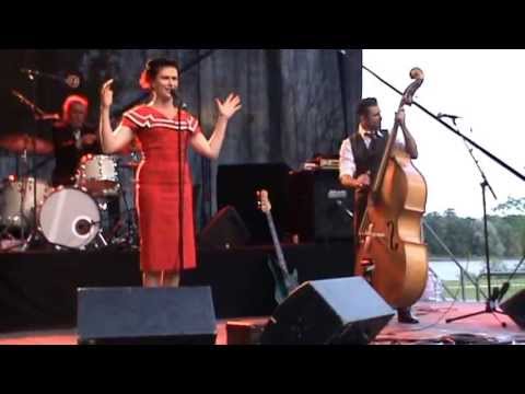 Las Vargas : Hello Josephine (Fats Domino) + Dynamite (Brenda Lee)