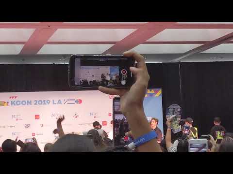 190817 stray kids hi touch