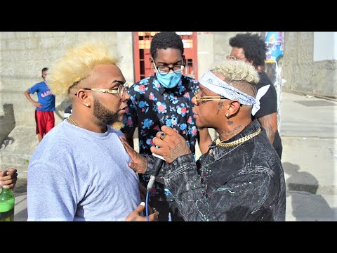 Yomel el meloso me quita el micrófono de mala manera y presenta a su artista ROYER 27