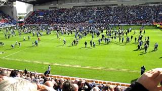 preview picture of video 'Pitch invasion at end of Wigan Athletic 3 Wolves 2 at DW Stadium May 2012'