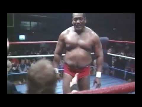 Jumpin Joe Savoldi and SD Jones vs Chris Evans and Flex Lavender