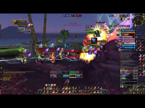 Holy Paladin's spinning a node show in a Seething Shore match